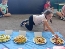 b_1024_768_0_00_images_2023_2024_Swietlica_jablko_385465089_780740777187206_7648001200826813355_n